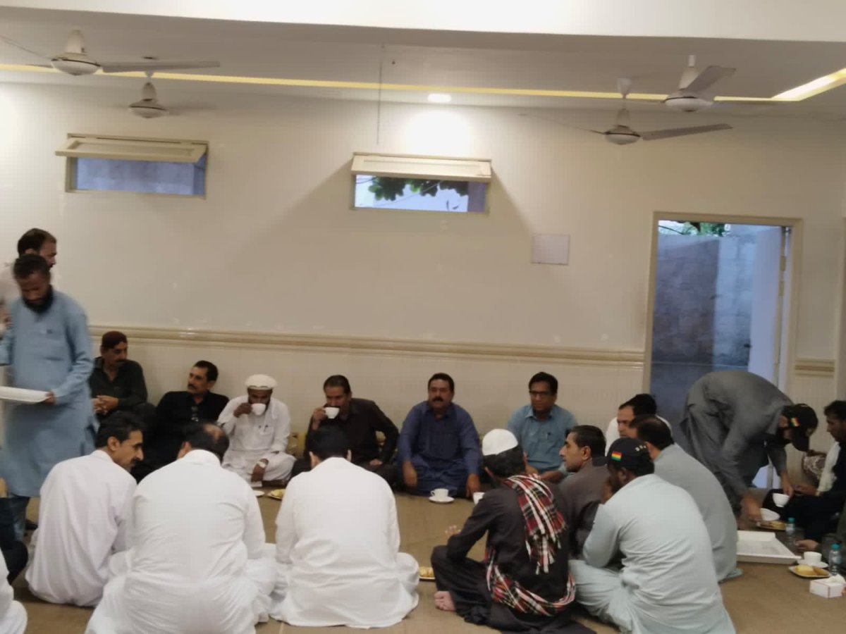 بلوچیت زندگ بات ❤️❤️

حق دو تحریک کے سربراہ و نو منتخب ایم پی اے گوادر مولانا ہدایت الرحمان بلوچ ، سابق صوبائی وزیر و بی این پی کے مرکزی رہنماء میر حمل کلمتی سے ملاقات کے لیے میر ہاؤس گوادر میں پہنچ گئے۔

<a href="/HamidMirPAK/">Hamid Mir حامد میر</a>