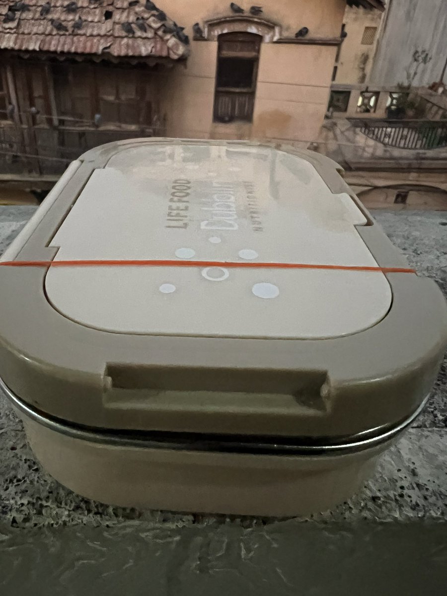 skothari57's tweet photo. Bed products #dubblin ૯૦૦ રૂપિયા નો
લંચ બોક્સ લીધેલ છે જેની લીડ તૂટી ગઈ છે આટલું ખરાબ મટીરીયલ આવે છે બને તો કોઇ આ પ્રોડકટ ખરીદ કરવી નઈ #lunchbox #dubblin https://t.co/4NCVWQtPED