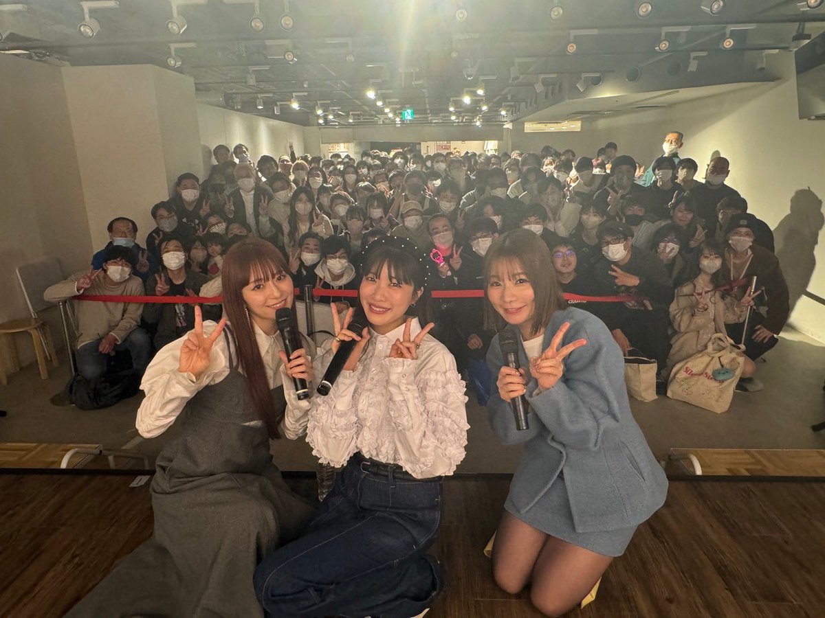 AwesomeCheuk's tweet photo. 三日の旅行は終わり（ ・∀・）
Liveもリリースよかった
4年ぶり体はコールも覚えている
Is good to know 皆も元気れ
Till next time (●´ϖ`●) 
Lets play more 😋

@sumiredooon 
@aina0703 
@kurosakayukako 
@staffsaisai https://t.co/30tDwcL5FW