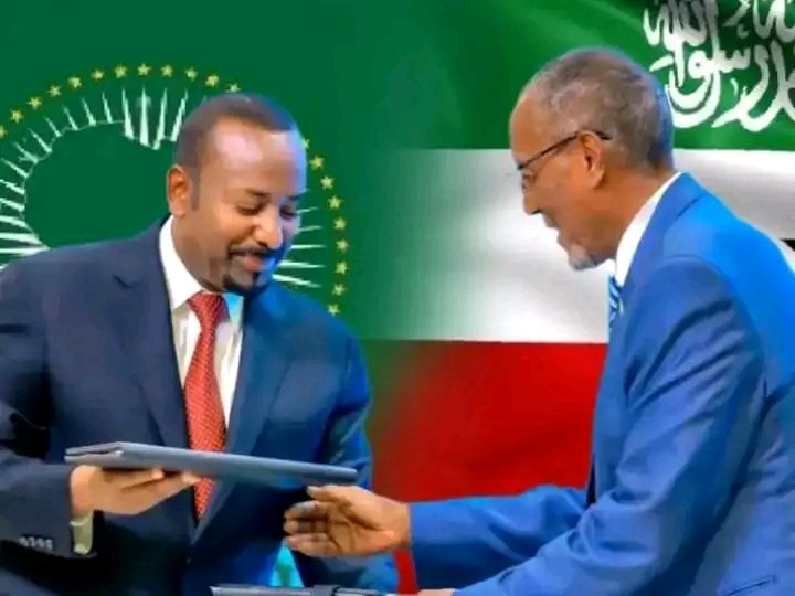 ZakariaAlhashmi's tweet photo. BREAKING NEWS: Ethiopian Prime Minister A Ahmed arrives at Jigjiga, DDS headquarters. While Pre MBA  of Somaliland is set to arrive at the border town of Tog-wajale, marking their impending meeting. The leaders of ET and SL are expected to convene in the coming hours at Wajal https://t.co/jMheizlohx