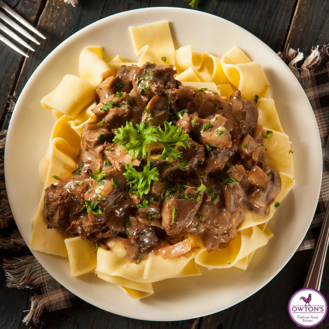 Cook a cosy Valentine's Day meal with our succulent Owton's beef, perfect a delightful pasta and mushroom sauce! 🍝🥩 Shop now owtons.com/steaks/ ❤️ #ValentinesDay #CookAtHome #DateNight