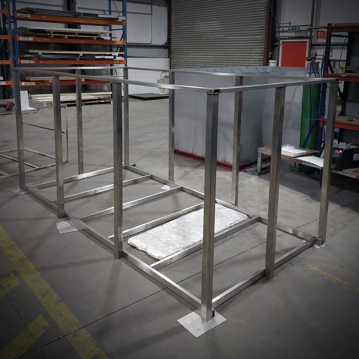 Exciting information regarding our Ice Builders in production! 🎉

Take a look at our KOOL-PAK ice builders, designed to work seamlessly with plate coolers to deliver ice-cold water for enhanced pre-cooling of milk, ultimately elevating milk quality.

#manufacturemonday