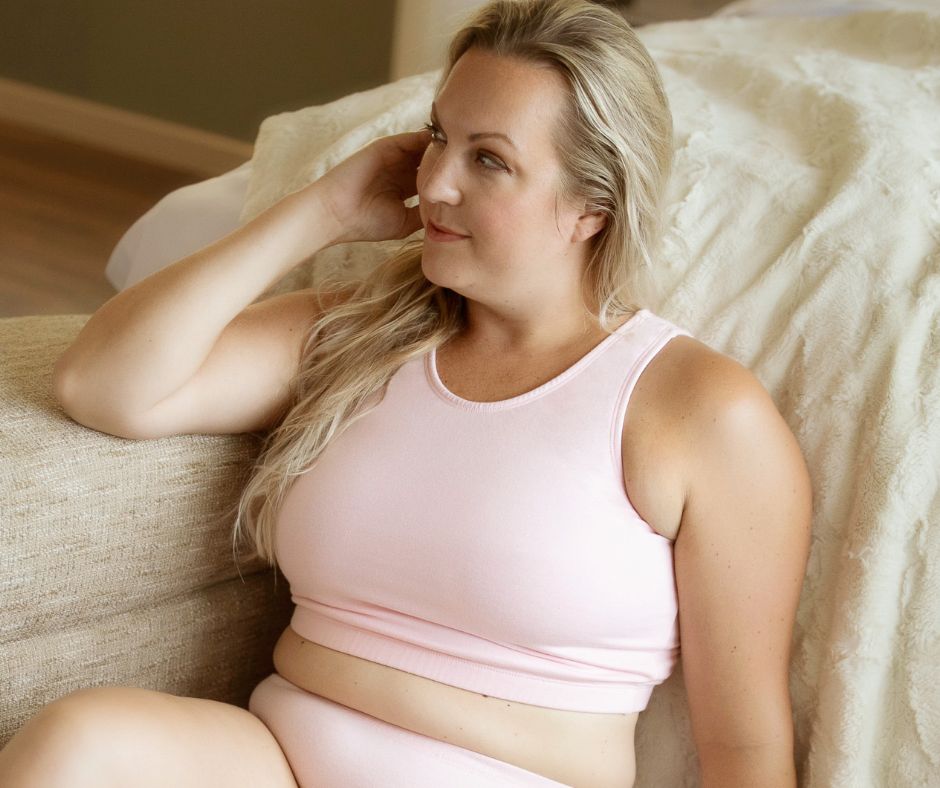 junoactive's tweet image. Stock up alert! SALE ENDS TODAY! Enjoy 💕22% OFF💕 all briefs and bras with purchase of 2+ items from our Intimates collection.  Discount code: SNUGGLE22

➡️ Shop: junoactive.com/discount/SNUGG…

#JunoActive #PlusSizeIntimates #PlusSizeUnderwear #PlusSizeBriefs #PlusSizeBra