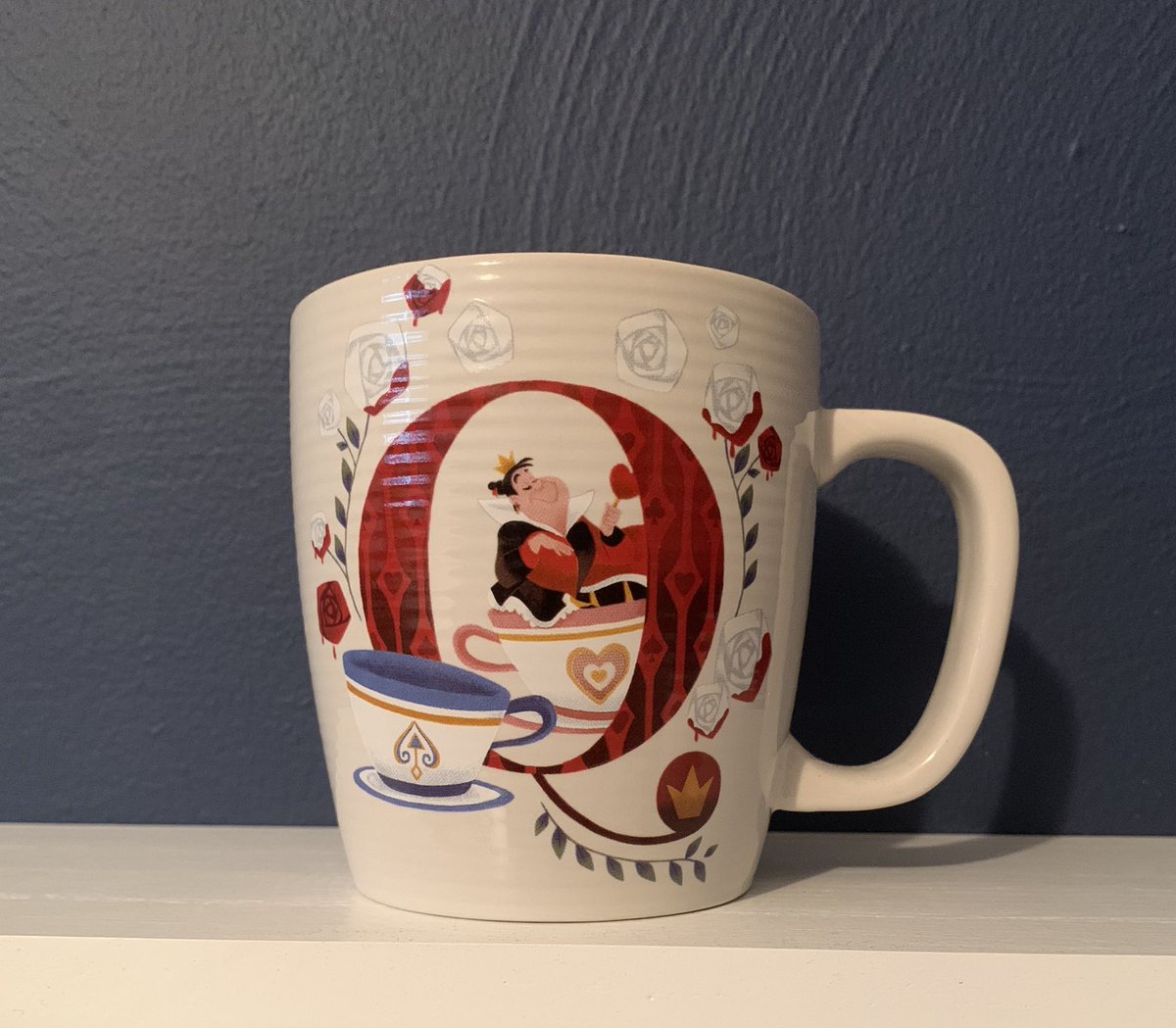 #GoodMorning

It’s #MugMonday! This time Q is for the Queen of Hearts. I bet she’s ready for #Valentine’s day. Are you or is it going to be “off with your head?”

#Disney #coffee #Mugs #Monday