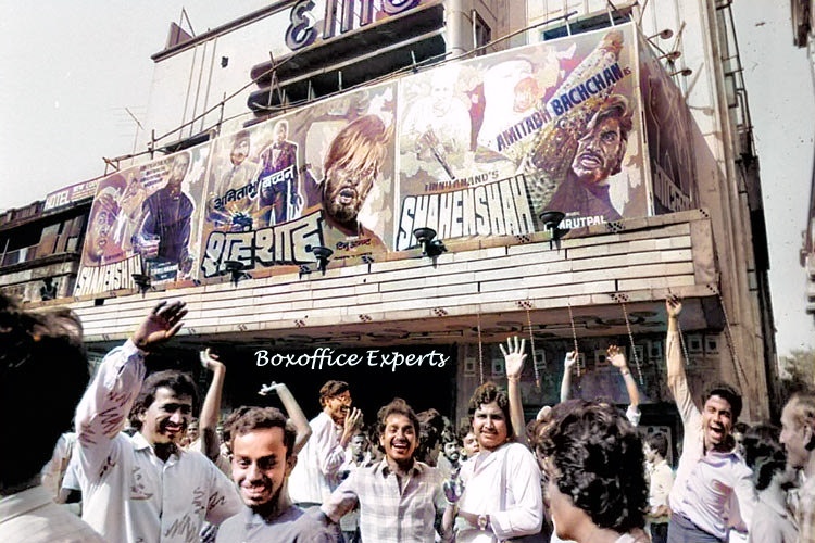 Shiv Shetty (@shiv_shetty1) on Twitter photo Multiply Bahubali 2 buzz by 5 times. People died at the advance quest in Calcutta, Asansol, Hyderabad etc. Video parlours and many cinemas hiked the rates by 10 folds, even then they couldn't control the crowds. Thats the craze for Shahenshah.
#36YearsOfShahenshah
<a href="/SrBachchan/">Amitabh Bachchan</a> Multiply Bahubali 2 buzz by 5 times. People died at the advance quest in Calcutta, Asansol, Hyderabad etc. Video parlours and many cinemas hiked the rates by 10 folds, even then they couldn't control the crowds. Thats the craze for Shahenshah.
#36YearsOfShahenshah
<a href="/SrBachchan/">Amitabh Bachchan</a>