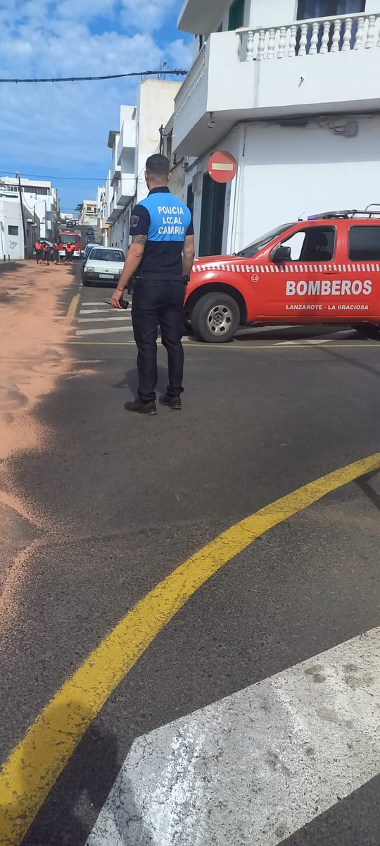 Policia Local de Arrecife tweet media