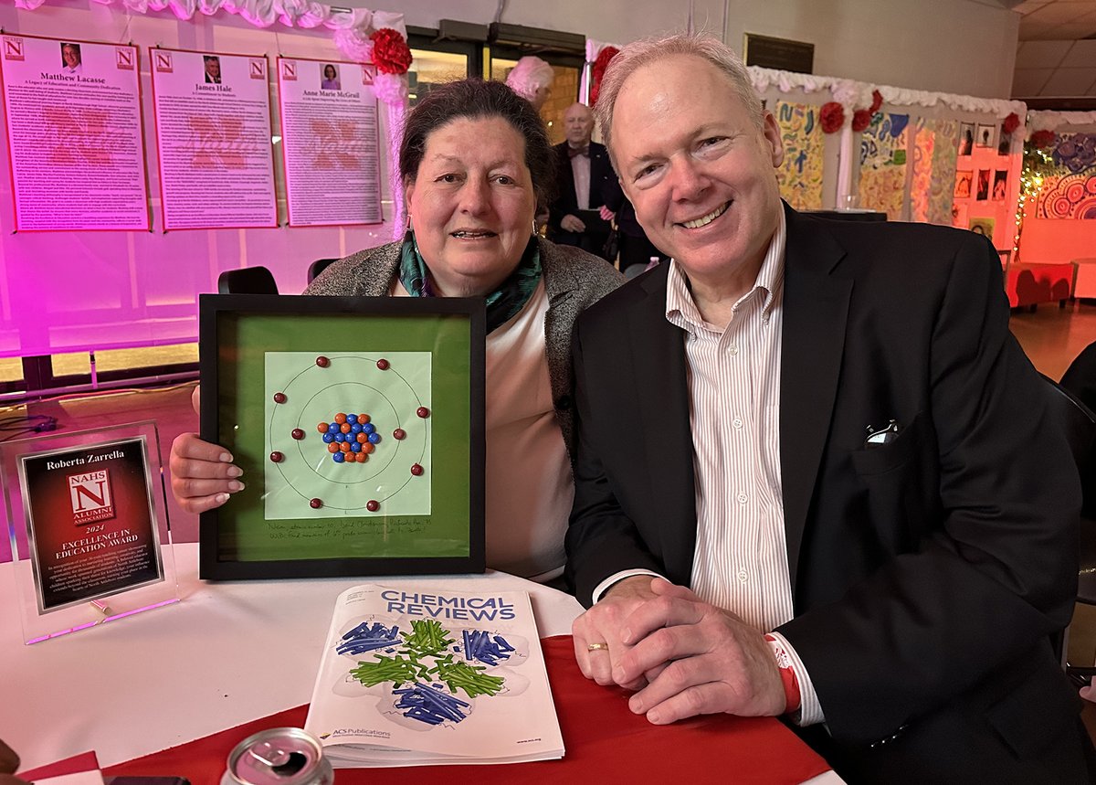 Congrats to my 6th grade science teacher, Ms. Roberta Zarella, for winning the Excellence in Education award from the @NAPublicSchools alumni assoc. in MA. To celebrate, I recreated my first chemistry assignment from 50 years ago – a Bohr model of the neon atom made with M&Ms!