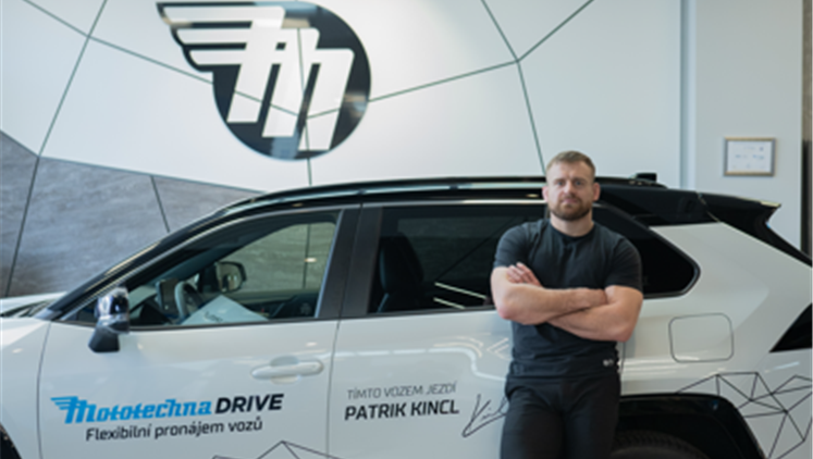KTopolAURES's tweet photo. Novým ambasadorem naší značky #MototechnyDrive (střednědobý #pronajem automobilů) se stal Patrik Kincl, #MMA bojovník organizace @OktagonOfficial. Těšíme se na pohodovou a inspirativní spolupráci❤️
#cooperation #sponzoring #spoluprace #aaaauto #oktagon #patrikkincl https://t.co/HcYUznaObT