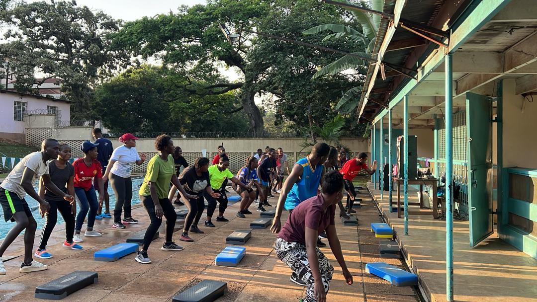orukaivan7's tweet photo. 🎯🎯🎯🎯🎯🎯🎯🎯🎯🎯🎯🎯

Guys, just like we had planned earlier today, it's all going down at 5pm @makerere university swimming pool arena

It's the @teksportsrcf #ActiveLiving Wellness session 😀, entrance is free and open to all
Simply show up to attend #KeepItAtTekSports https://t.co/89drcndoVj
