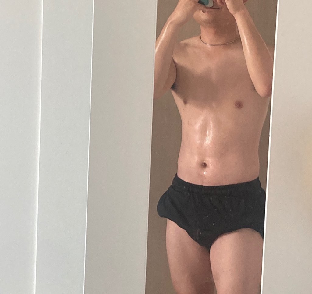 subdick001's tweet photo. 눈바디.
운동시작.
댓글 마음 디엠 많은 관심 부탁드려요 ㅎ🙈

(사소하지만 모든 것들을 모든걸 케어받는 삶..)

#펨돔 #팸돔 #주인 #노예 #디엠 #멜섭 #성욕 #로망트 #멜섭  #맘눌뎀 #에셈 #눈바디 #자기관리 #운동 #마음 #댓글 #관심 #디엠 #환영 https://t.co/lNWWcHMfEO