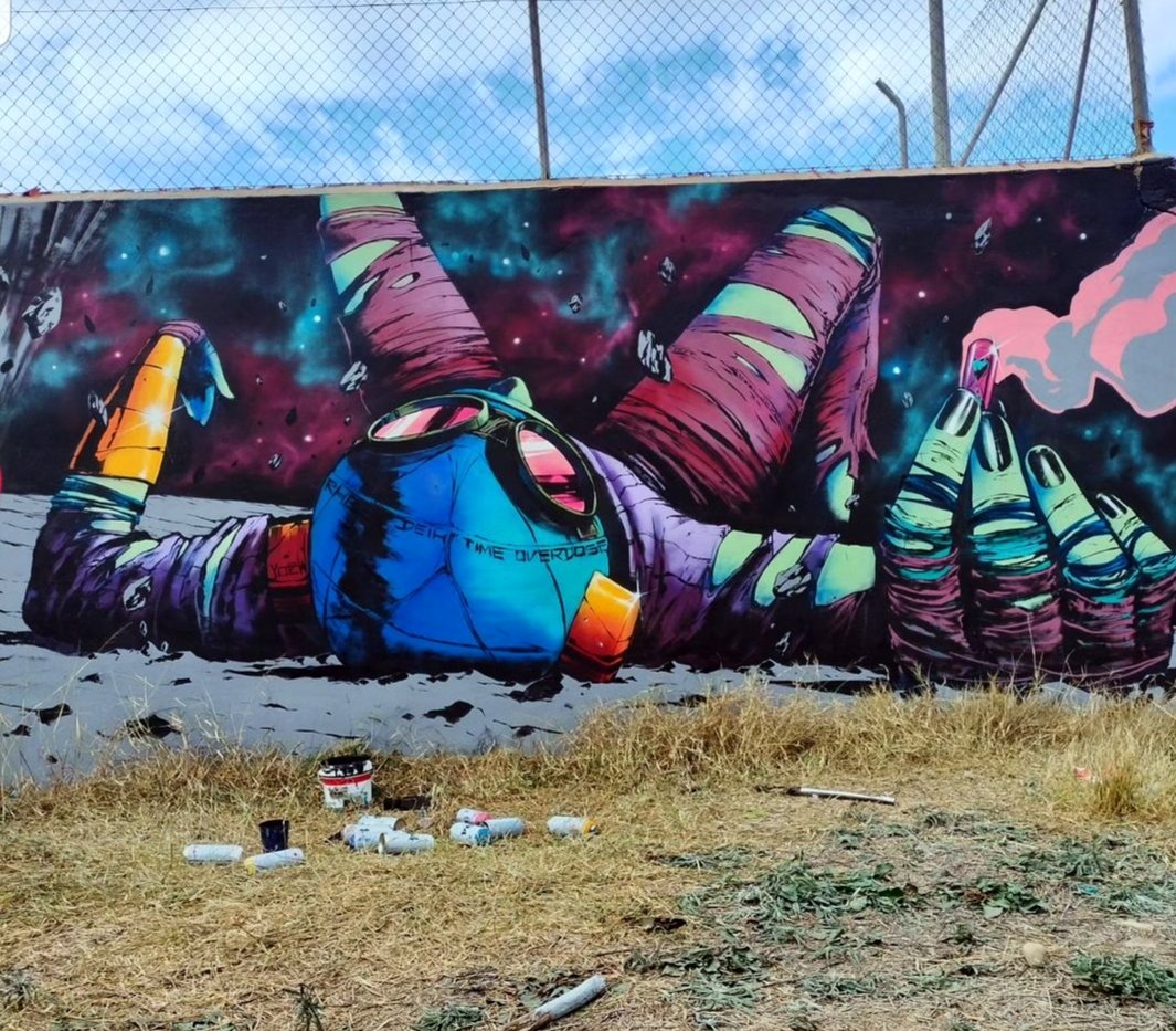 Aquademy's tweet photo. Mural by Spanish artist : DEIH
Awesome work!
#DEIH https://t.co/UpuDOgo3c3