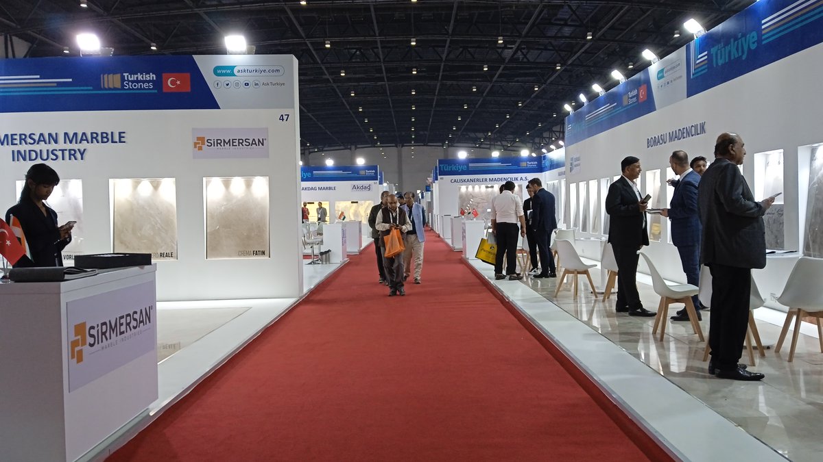 TroyFuar's tweet image. 12.India Stone Mart (1-4 Şubat 2024 Jaipur) fuarında #TurkMilliKatilimi kapsamında 65+ Türk firması ve 3.000+ m2 ile yer aldık. Türk #mermer ve #dogaltas sektörü için vazgeçilmez olan Hindistan pazarında yer almaya devam edeceğiz.