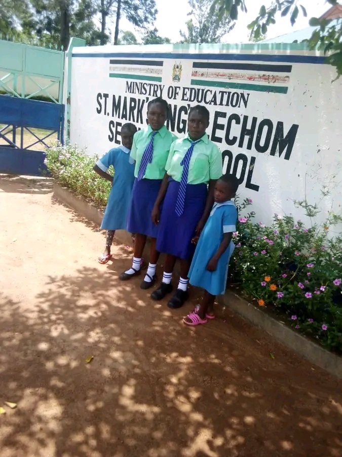 #BukusuNewsTv:

Wanafunzi wawili wasichana mapacha wa kidato cha tatu kutoka kijiji cha Ng'elechom eneo bunge la Teso kusini kaunti ya Busia wamelazimika kuchukua majukumu ya kuwa wazazi na kuwalea wadogo wao baada ya wazazi wao kuwatelekeza.
#BiharPoliticalCrisis #MAFSAU