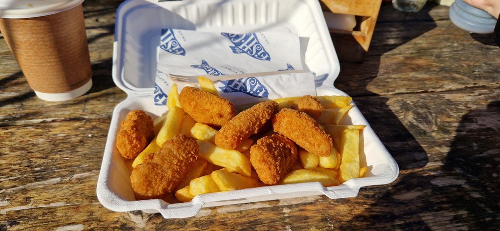 SallysRaveCave's tweet photo. Lunch!!!
#WhitbyScampi 😍 https://t.co/Sv3tX2NNoj