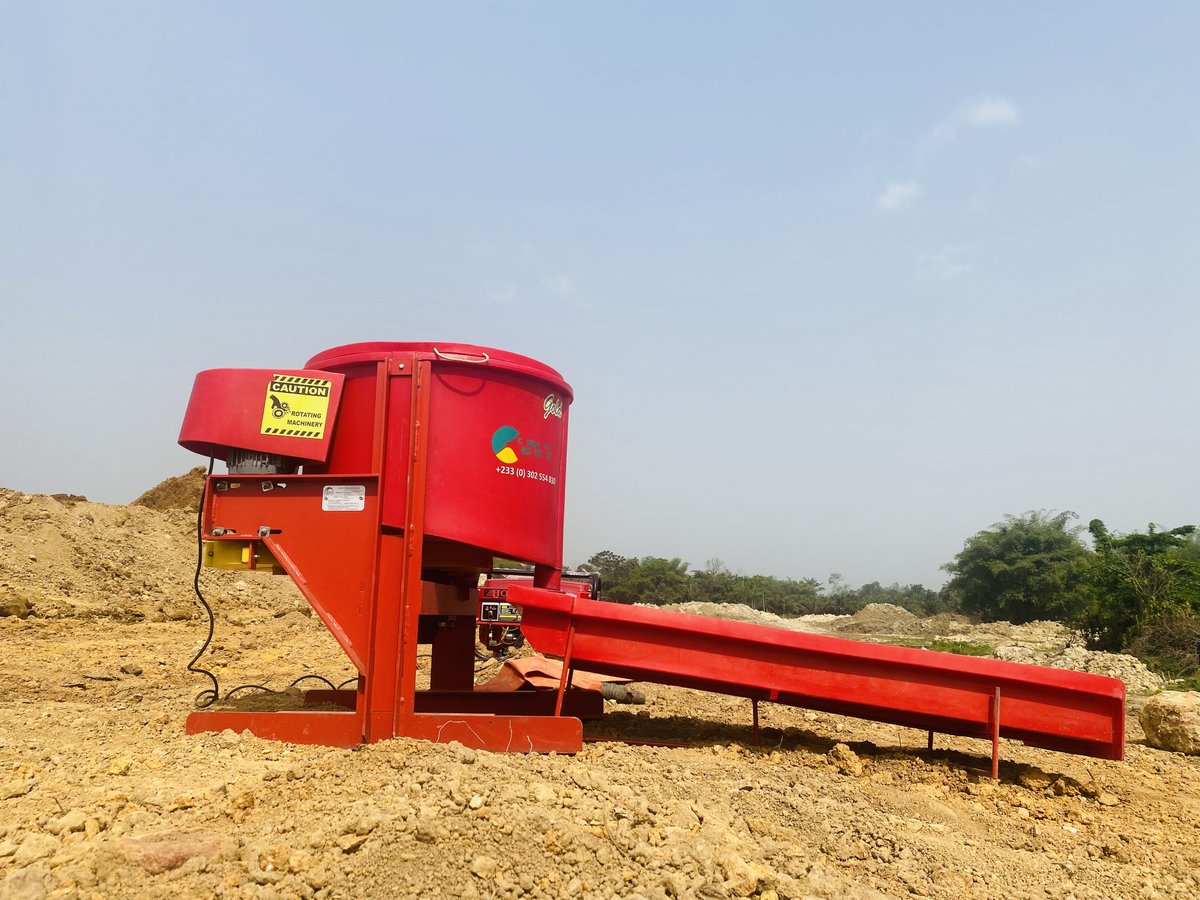 Comm_Monitor's tweet photo. Boosting productivity in the field with the Gold Kacha! Equip your miners with this robust technology and watch their output soar. Our innovative design makes mining faster, safer, and more efficient. #mercuryFree #goldkacha #responsiblemining #artisanalgold https://t.co/8ExROWmrpr