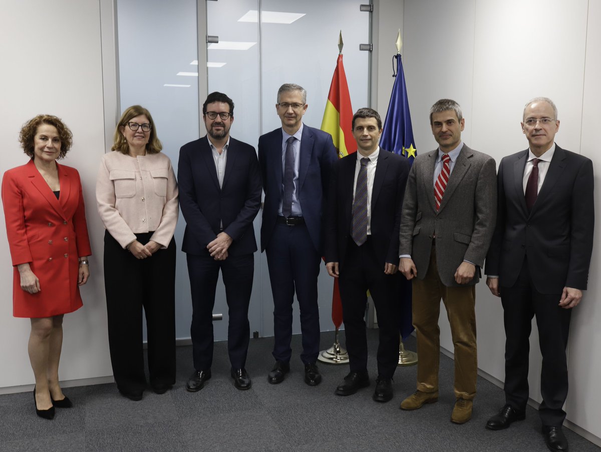 INE España (@es_ine) on Twitter photo 📢El <a href="/es_INE/">INE España</a>, la AEAT, la Seguridad Social, el <a href="/BancoDeEspana/">Banco de España</a> y el <a href="/empleo_SEPE/">SEPE</a> firman un acuerdo para permitir el acceso conjunto a sus bases de #datos para trabajos científicos de #investigación de interés público
Consulta el comunicado👇
ine.es/prensa/comunic…
#INE 📢El <a href="/es_INE/">INE España</a>, la AEAT, la Seguridad Social, el <a href="/BancoDeEspana/">Banco de España</a> y el <a href="/empleo_SEPE/">SEPE</a> firman un acuerdo para permitir el acceso conjunto a sus bases de #datos para trabajos científicos de #investigación de interés público
Consulta el comunicado👇
ine.es/prensa/comunic…
#INE