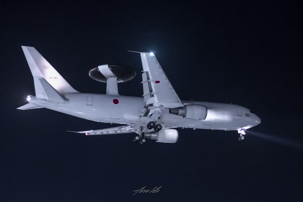 area_kilo's tweet photo. 祝日の勤務お疲れ様でした。
501では珍しく右ロゴ灯がON
Monday, 12 February 2024
Hamamatsu Air Base / JASDF RJNH
E-767 / 64-3501 03
#浜松基地 #AWCW #CN24 https://t.co/HdLg53tzq7