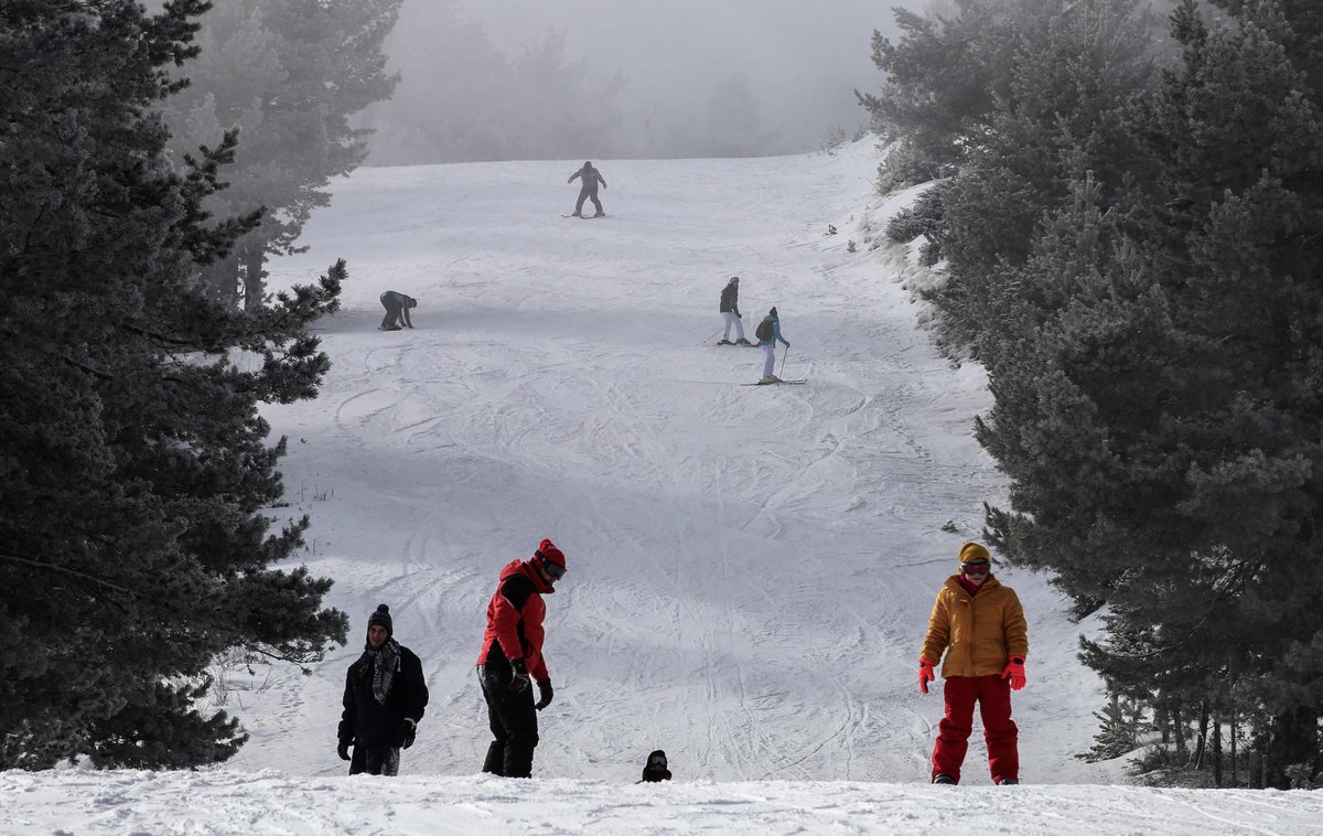 GRZeitung's tweet photo. #Skigebiet auf dem #Pilion muss wegen Schneemangels wieder schließen
https://t.co/gfJYTZWWDY https://t.co/hrI0teRRtK