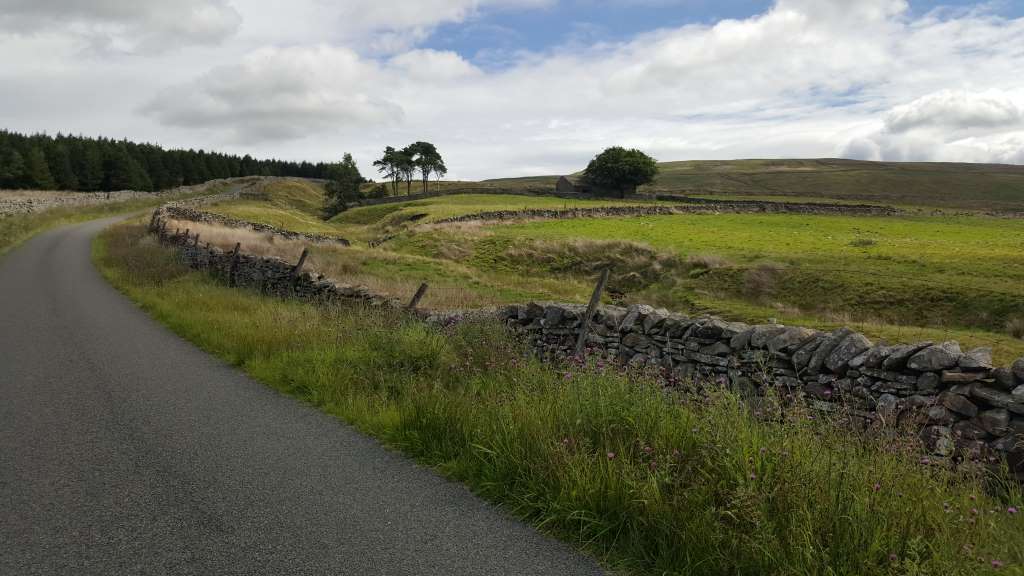 Hello + a warm February welcome if you've just found us!

We're a podcast of sound postcards.

With no music, talking or ads to get in the way, you can explore over 100 hours of captured quiet from real places.

Try this as a first listen bit.ly/LenDent1