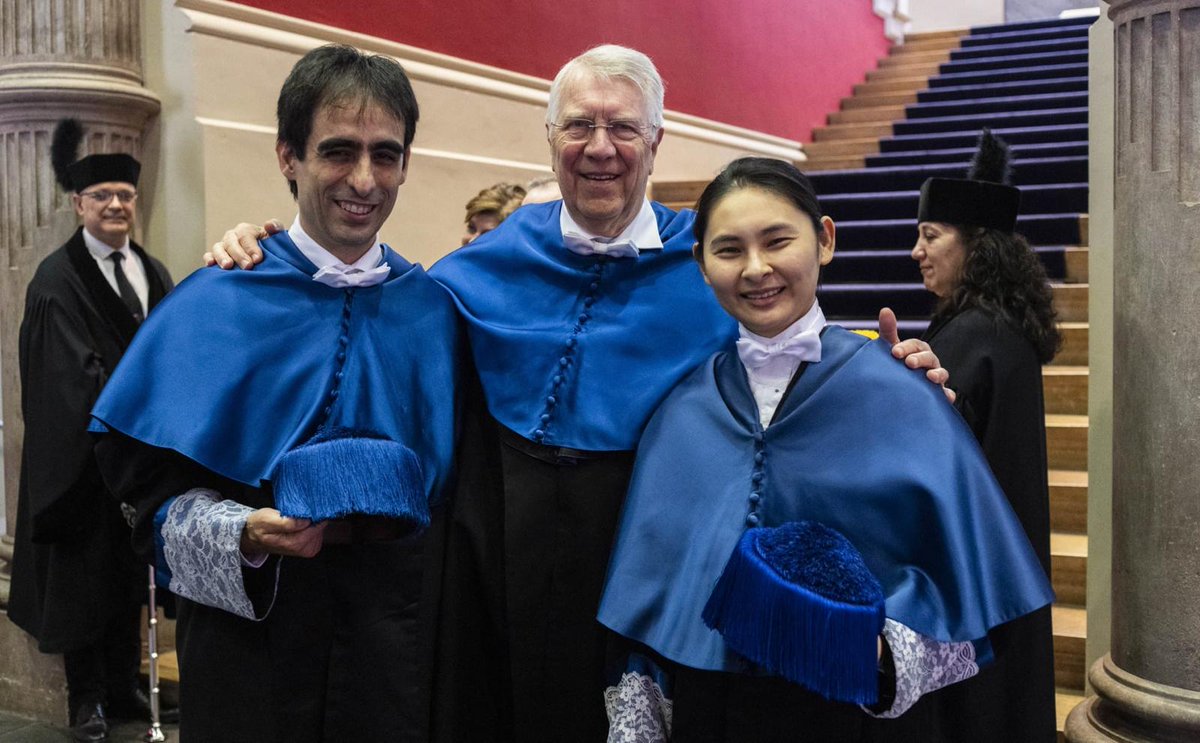 🎓 Last Friday, our esteemed STORM-BOTS supervisor, Prof Dick Broer, was awarded an Honorary Doctorate from @unizar. Joined by his proposers Prof Serrano, Prof Oriol, and the STORM-BOTS PIs Dr Liu and Dr Sanchez-Somolinos as members of the academic committee, (1/2)

#honoriscausa