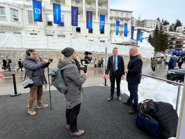 cdumasMA's tweet photo. #AI is poised as the most impactful technological shift of our era. Fresh from #WEF24, Splunk's Gary Steele dives into the future impact AI policy and security will play in maintaining #digitalresilience in 2024. https://t.co/GeqL7d69oY https://t.co/gTIqYAGHmd