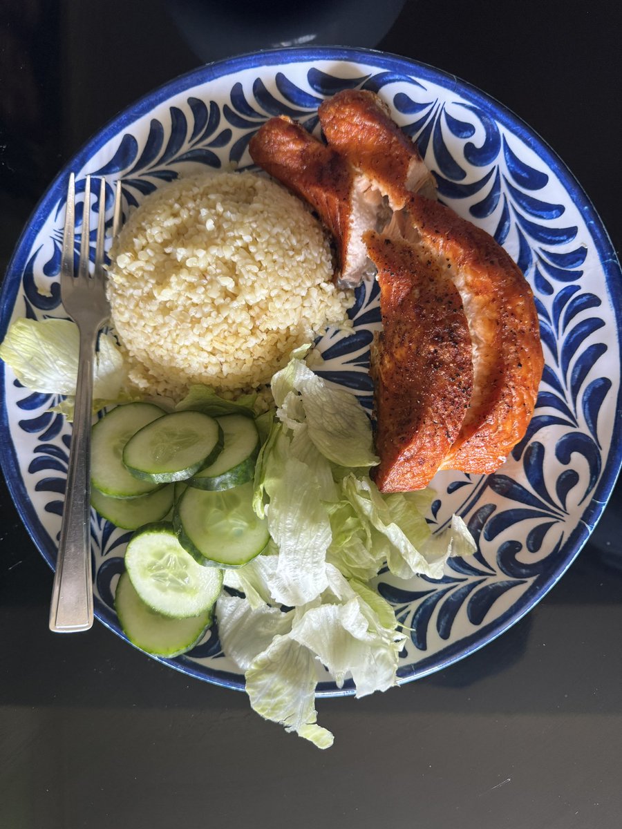 What Did You Eat? #healthylunch  🥗
#bulgar #salad and #airfried salmon