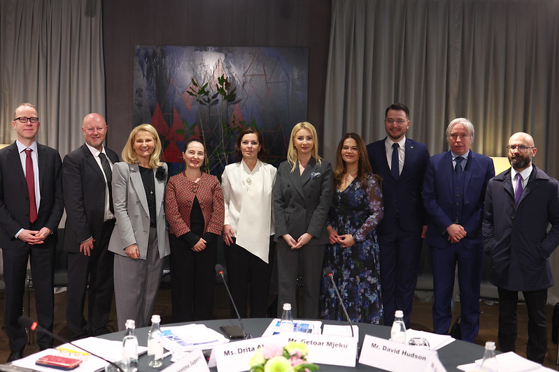 Work is progressing on the Growth Plan. During her first visit to Albania, Valentina Superti @VSuperti, newly appointed @eu_near Director for Western Balkans, took part in an informal discussion of WB6 ministers in charge of EU integration. 1/2