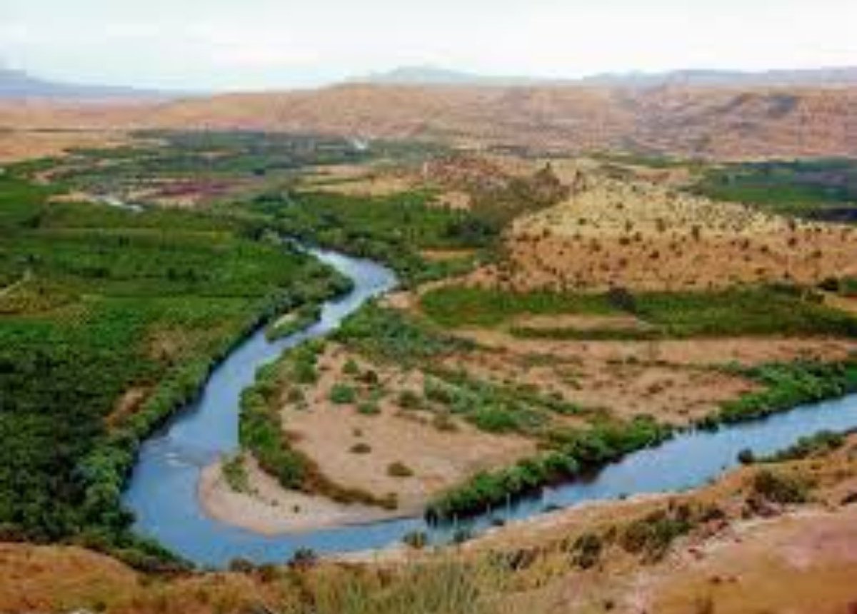 İlk görsel Muğla/Dalyan
İkinci görsel Hakkari/Çukurca 
Doğası o kadar benzer ki… Peki neden Çukurca da Dalyan gibi olmasın? Bizimle birlikte bu hayal gerçek olacak. #Çukurca #Hakkari #ZaferPartisi #ÜmitÖzdağ