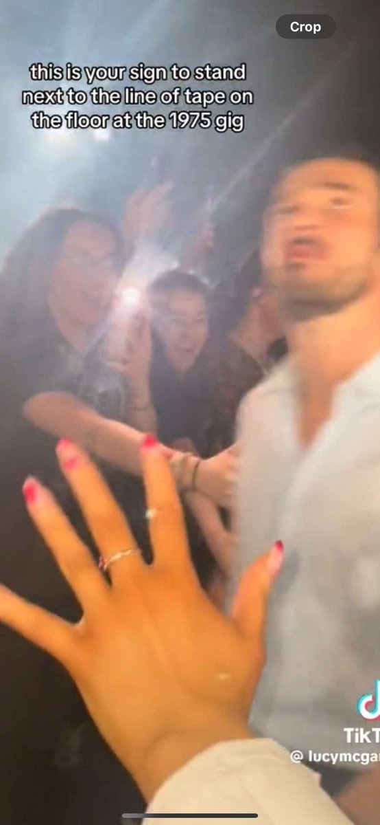 FYIXOTB's tweet image. caught in the act touching matty healy