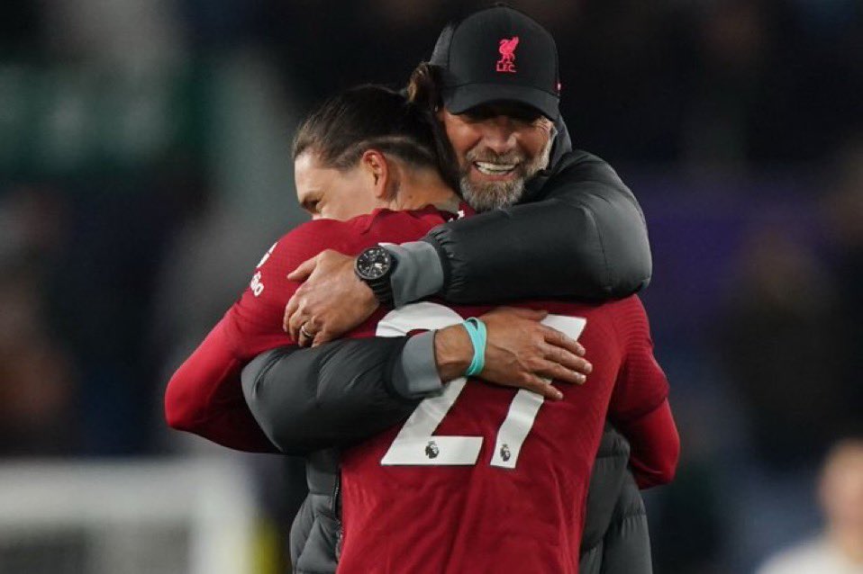 LFC_Turbo's tweet photo. 🚨🎙️ Ben Foster asking Jurgen Klopp about Darwin Nunez

🎙️ Ben: “Darwin Nunez. I did an interview actually with James Milner. I said “Which player in that Liverpool squad do you get most excited by, who’s got the most amount of raw talent?” And he said without a doubt it’s Darwin Nunez. He said “it’s just like we’re waiting for something to click. But when it clicks, wow he’s gonna be a beast”. That’s what he said. What do you think?”

🗣️ Jurgen: “The big difference between Darwin now and Darwin last year is obviously he’s completely settled - as a player and as a person. One chance he could have done better, the other chance he’s doing everything right and then it’s about an inch, crossbar. But he has all these moments. He stays in the games. He’s super positive in and around the game. He was a bit like aggressive in a little bit the wrong way in the beginning and things didn’t go well. But now he is aggressive but in the right way. I’m really really happy with what I see in the moment. And rest will come. Could he have scored more goals? Yes of course. Could he have more situations? I don’t think so, so he has all these moments and now we have to work on the last touch.”

 Safe to say Darwin has improved tremendously this season ✅

Repost would be appreciated 🔁
