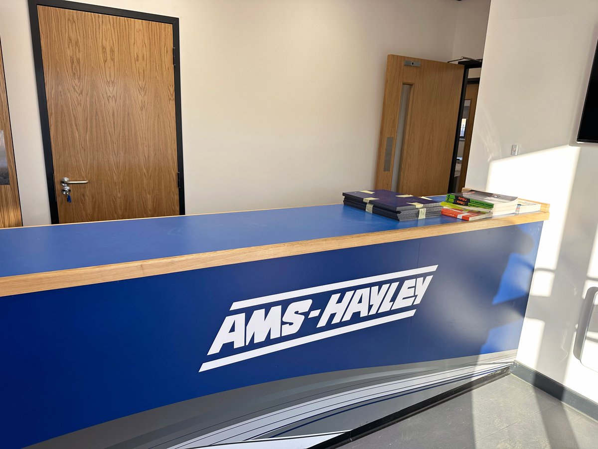dsp_interiors's tweet photo. The @dsp_interiors team have handed over @HayleyGroup’s new premises at #DunstallPark in Derby!

This major project involved a complete transformation of three #speculativeunits to create a bespoke #officespace and #warehousefacility! 

Read here: https://t.co/txHKC2TFiB https://t.co/L4v6q6FjFz