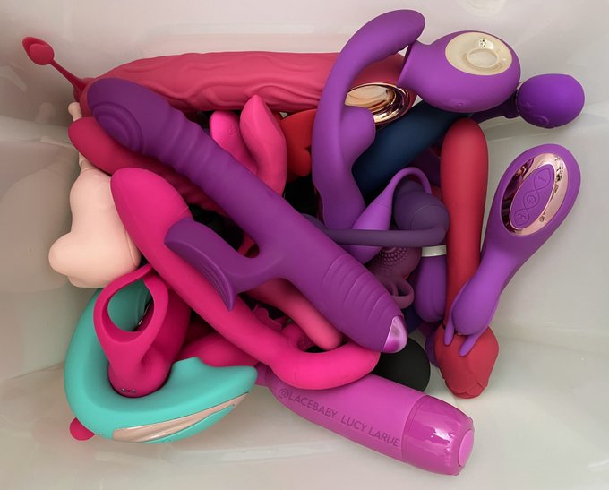 wanna come over and play? https://t.co/PxCgVtCQ6F<a href="/tag/clip"class="tags"><span>#clip</span></a>