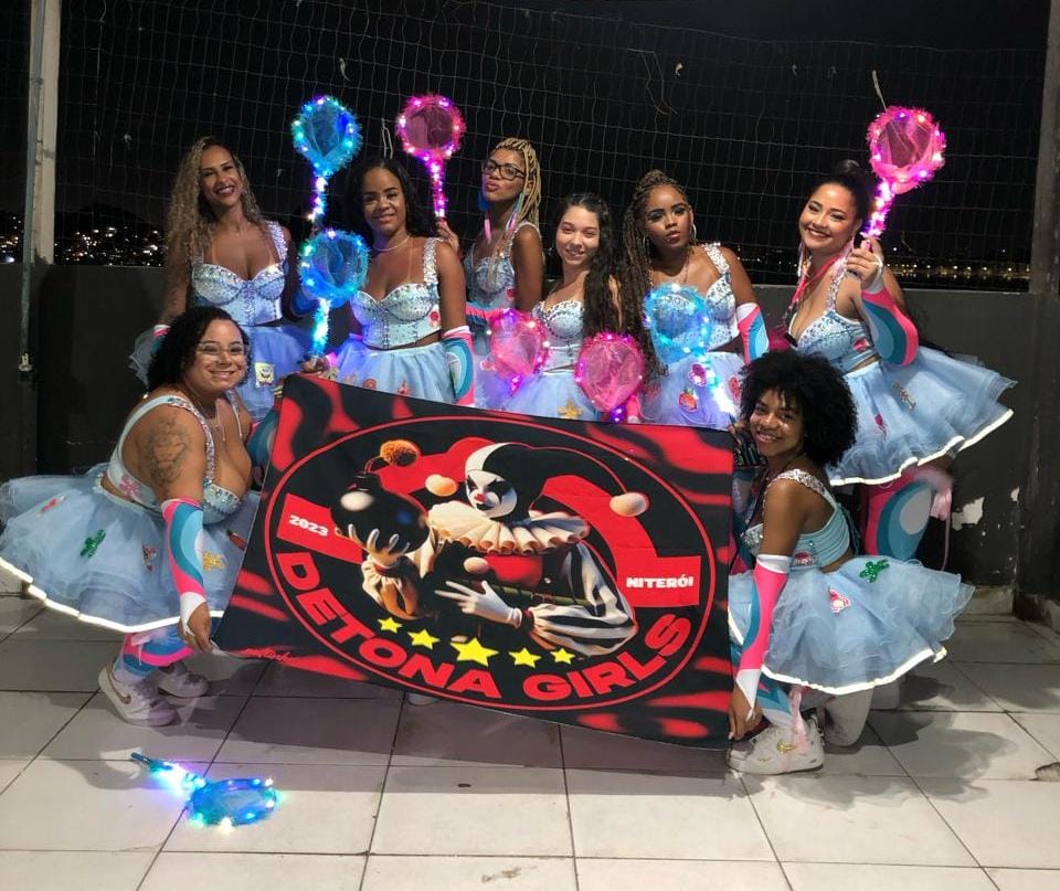 walleskachagas's tweet photo. projeto saiu do papel, é as Detona Girls 💣🎭💖 https://t.co/J01Iug5YSP