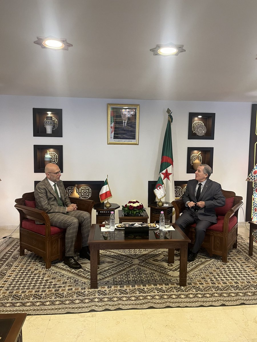 ItalyinAlgeria's tweet photo. Amb. Cutillo ha incontrato oggi il ministro 🇩🇿 del turismo e dell’artigianato Didouche: discusse le opportunità per rafforzare gli scambi fra 🇮🇹 e 🇩🇿 anche nel settore del turismo https://t.co/s7T3RxmBZQ