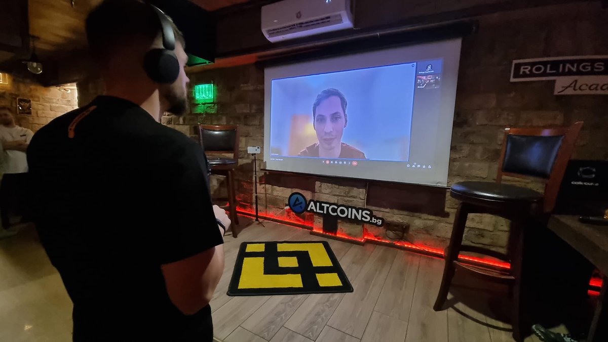 SimeonSvetlinov's tweet photo. @binance @BitHopeOrg @NFT_Bulgaria @vdramaliev @Fireblade_bg 🧵(3/3)
Here are some snapshots from the opening of #BitBros-#Bar Varna on February 10, 2024 - 📸 https://t.co/ZojK9FuOZf
