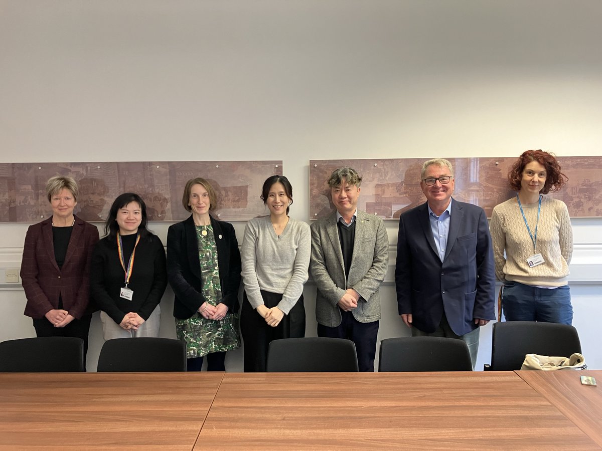 Last week, we were thrilled to be joined by colleagues from Dongguk University in South Korea--one of the many places our students can spend a semester or summer studying abroad. It was wonderful to introduce our students and discuss future collaborations!