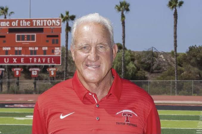 3 years ago today, we lost a dear friend, coach, mentor, father and husband     Coach Wood inspired all of those who he came in contact with as he worked with the youth of America    

While taken too soon, his impact on future generations can never be measured  ❤️🖤