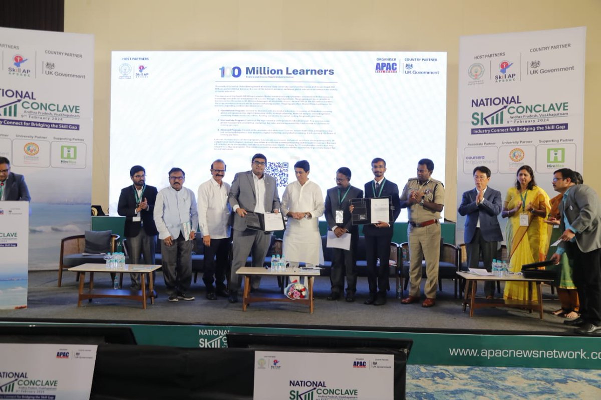 AP_Skill's tweet photo. @AP_Skill in Collaboration with #APACNewsNetwork Hosted by the Prestigious National Skill Conclave @vizaggoap

Chief Guests
Sri #BugganaRajendranath Hon'ble Minister
Sri #KonduruAjayReddy Chairman #APSSDC
Sri #SSureshKumar IAS Principal Secretary of SD&amp;T https://t.co/D2SSzBaJtX