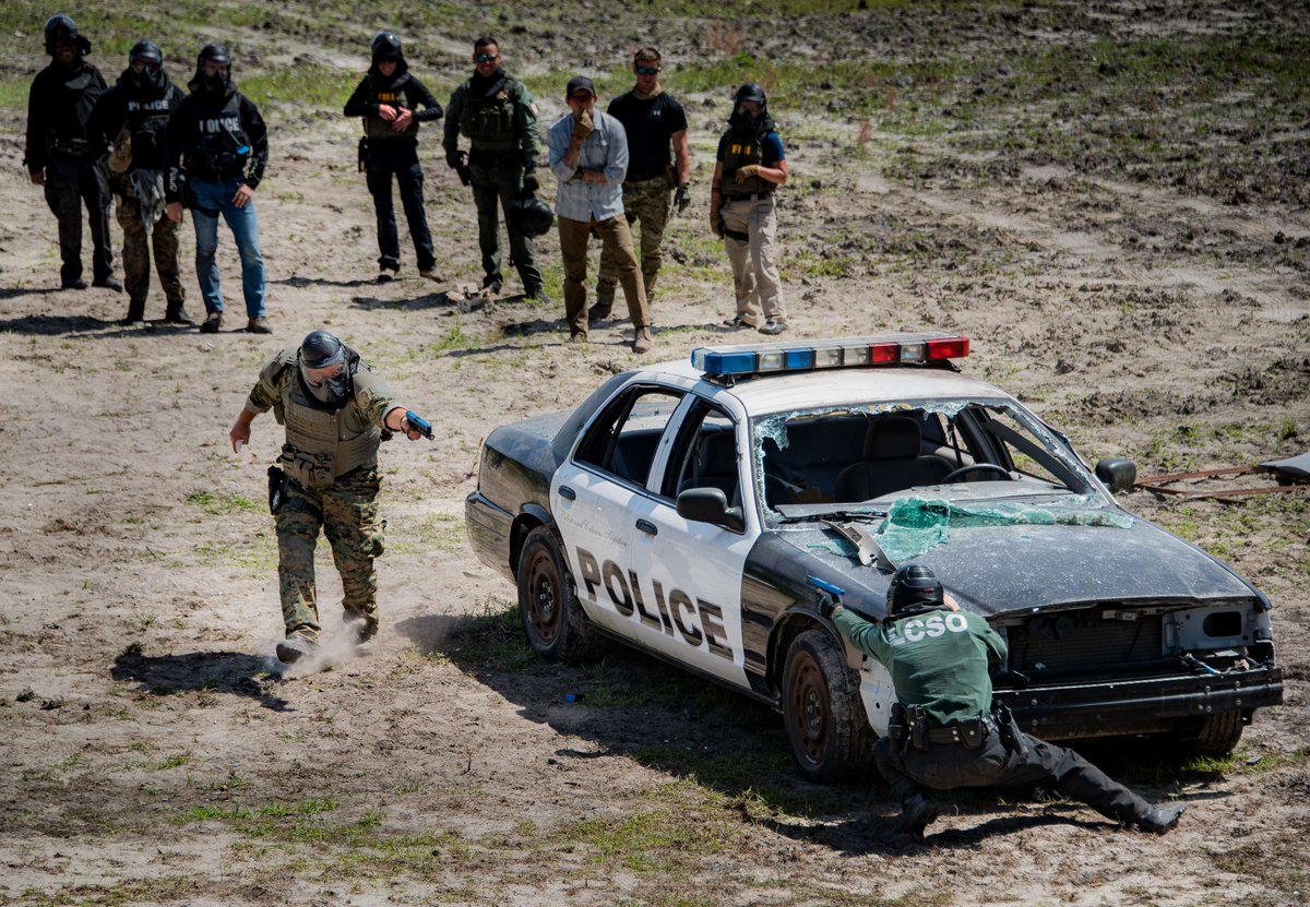 Day 12 of 29 FBI Photos to Love 📸❤️
The #FBI works with state and local law enforcement partners at the scene of a crime and during #training. In this image, officers armed with Simunition weapons participate in a vehicle tactics course. #KnowTheFBI #ProtectandServe