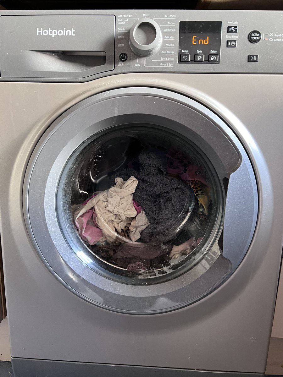 miss_eils's tweet image. #EndOf