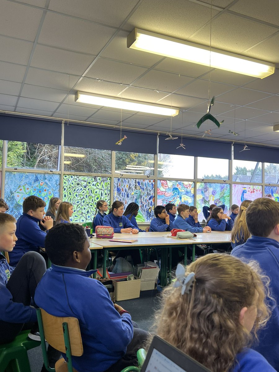 Paula O’Connor (Don’t be mean behind your screen) speaking to the children today about being safe online. 3,4,5 and 6th class children attended her workshop. #internetsafety #safeonline