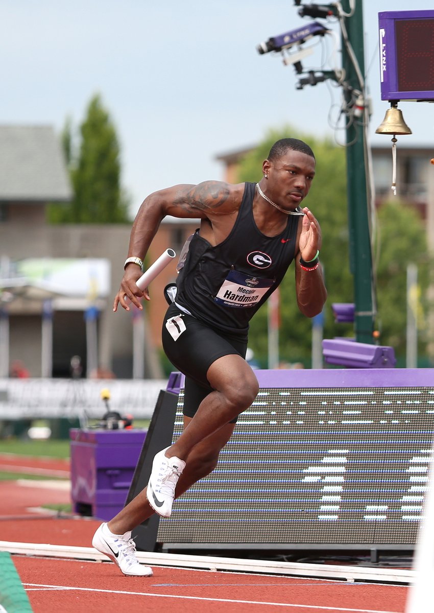 👏Congrats <a href="/MecoleHardman4/">Mecole Hardman Jr.</a> for 💫THE💫 #SuperBowl winning catch for <a href="/Chiefs/">Kansas City Chiefs</a> ‼️👏

Seems like just yesterday he was running a leg for the #Dawgs 4x1 in '17 #DGD <a href="/SEC/">Southeastern Conference</a> <a href="/USTFCCCA/">USTFCCCA</a> <a href="/NFL/">NFL</a> 

#GoDawgs