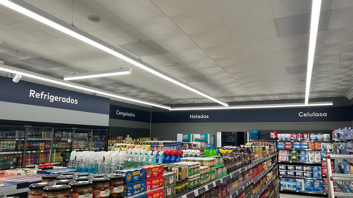 bobetcanarias's tweet photo. Los supermercados Unide han contado con Bobet Canarias para vestir de sus colores los supermercados de las 8 islas canarias.
.
Gracias a la sinergia de nuestros profesionales de diseño, impresión, fabricación e instalación abordamos todo el proceso en una misma empresa. https://t.co/A1yKkL3IhW
