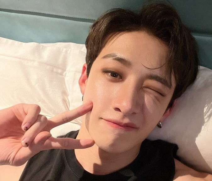 Seung_inmyheart's tweet photo. #Chanmin | few tweets Au

Donde Sngmn decide vender condones por Fb sin saber con qué se iba a encontrar. O donde Chn encuentra una publicación estando hot. https://t.co/MNbIKeArOr