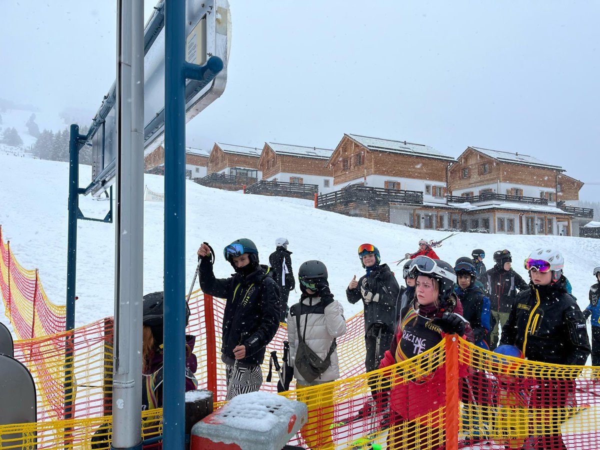 Pinner High School tweet media