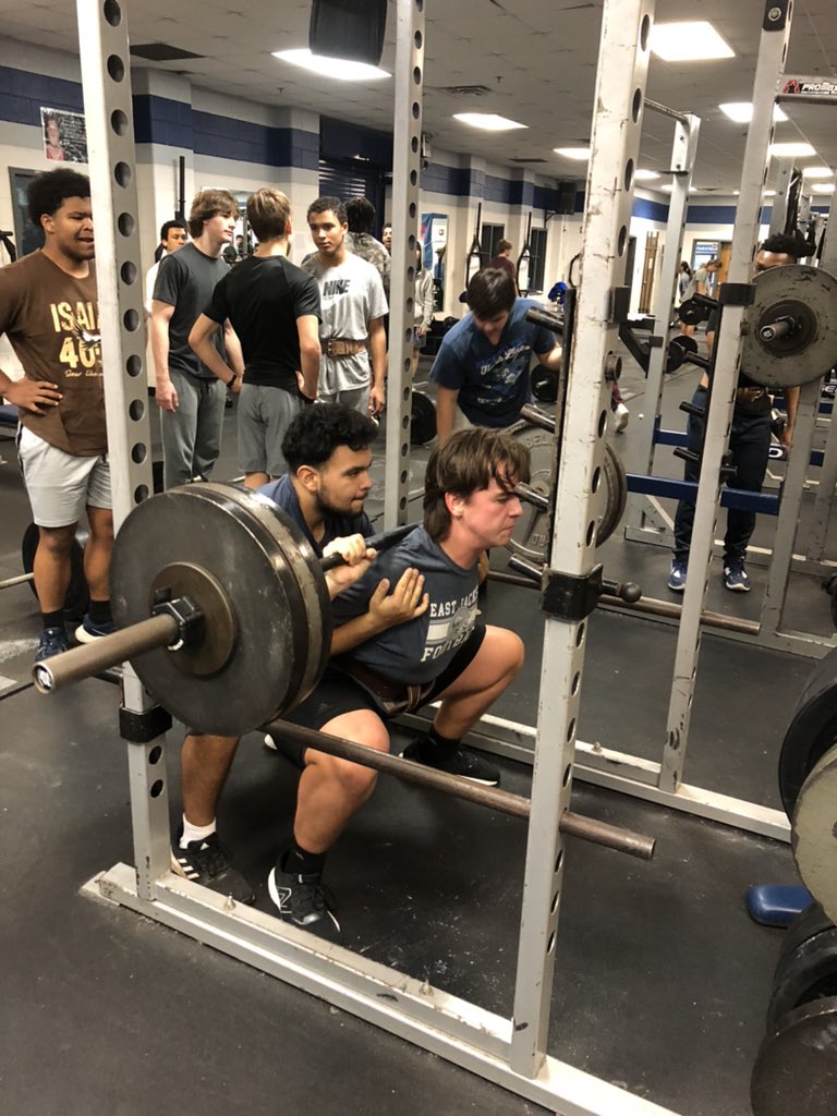 CameronPettus's tweet photo. Back to business! We love it 💯 #BusinessIsGood #TCBMondays 
#GoEagles 💪🏈 https://t.co/6PYwkhA2Vw