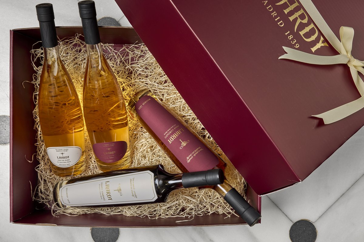 A pocas horas para San Valentín, nosotros te lo ponemos fácil. 👉 Llámanos al 915 213 385 o escríbenos a encargos@lhardy.com, haz tu encargo y nosotros lo enviamos.
#Lhardy #Madrid1839