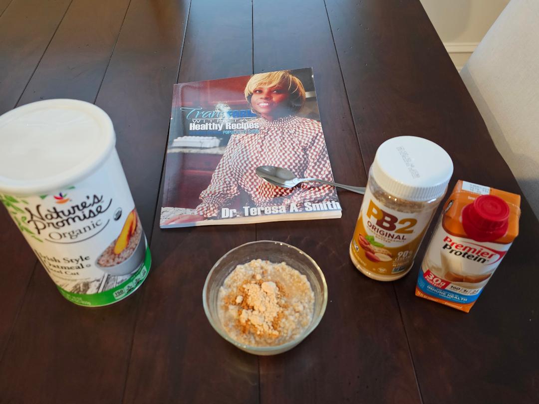 AskDrTAS1's tweet photo. Feeling the Monday blues? Let's turn them golden on Oatmeal Monday! πWhip up your oats and join me in this energy-packed breakfast routine. @premierprotein @naturespromise @pb2foods #naturespromise #transformwithtas #tasinthekitchen #oatmeal #breakfast https://t.co/ktLkuJxQTy