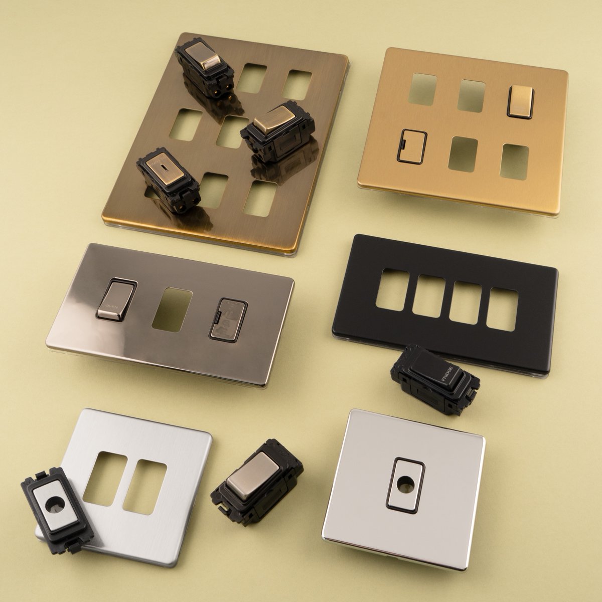EuroliteUK's tweet photo. Let's talk grids...

Our grids are ideal for personalising your specific needs when it comes to wiring accessories. Simply select a yoke, a grid switch then grid plate.

Alternatively, browse the grids in our catalogue, download it here: https://t.co/dgL731xDte https://t.co/DgItAIuYuK