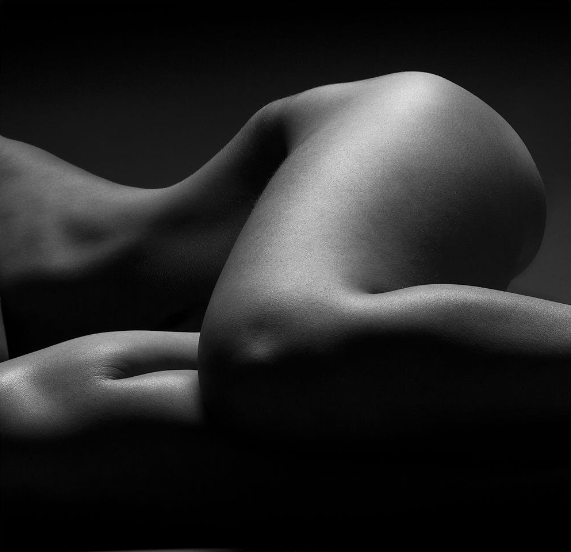 SeductiveArt's tweet photo. https://t.co/bNglgOANQO